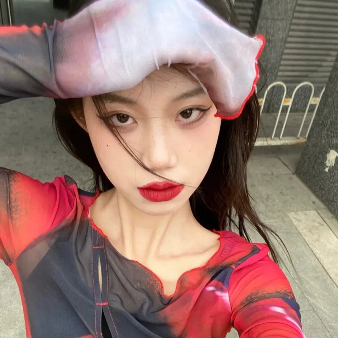 爱唱歌的大学生女生季